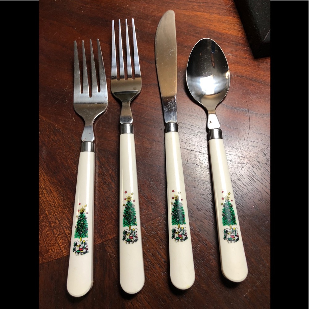 -Christmas Flatware-4 pc place setting- Svc…